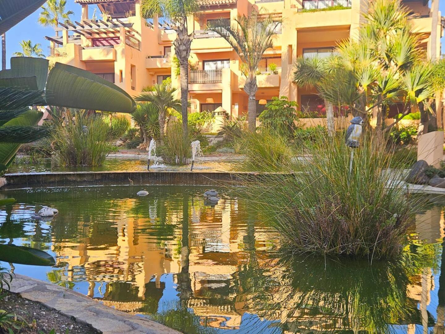 Pass The Keys Beachfront In San Pedro Apartment *